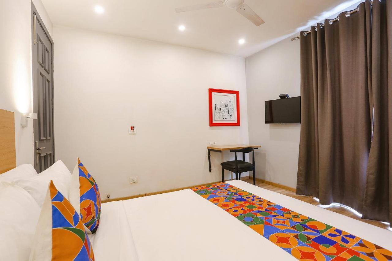Hotel Fabexpress D2 Paschim Vihar Delhi Zewnętrze zdjęcie