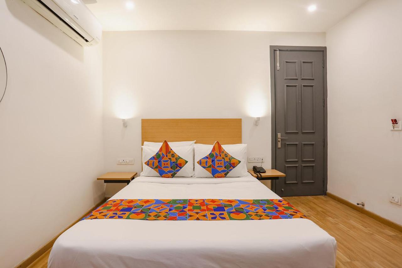 Hotel Fabexpress D2 Paschim Vihar Delhi Zewnętrze zdjęcie